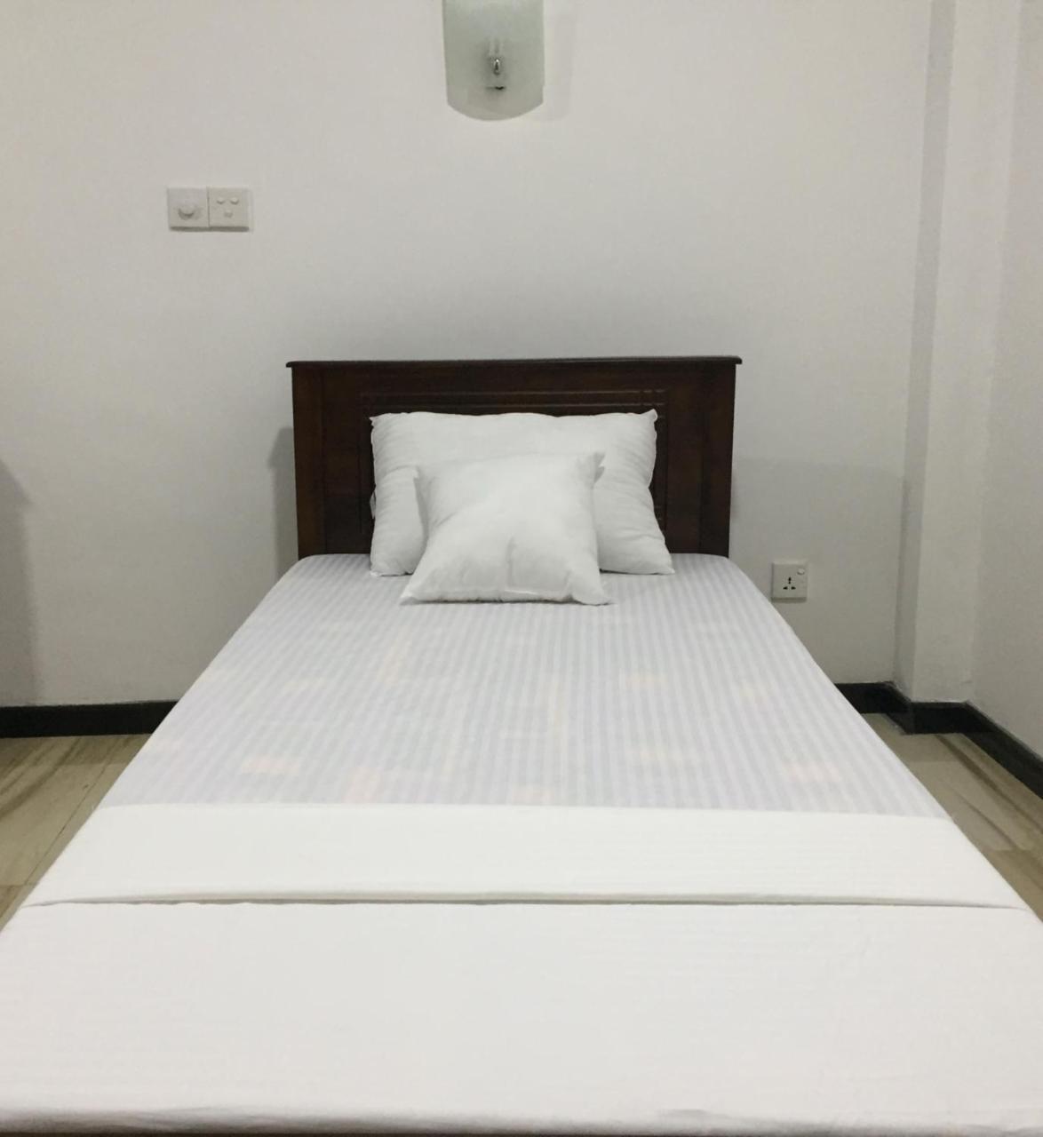 Anthony Guesthouse Hikkaduwa Exterior photo